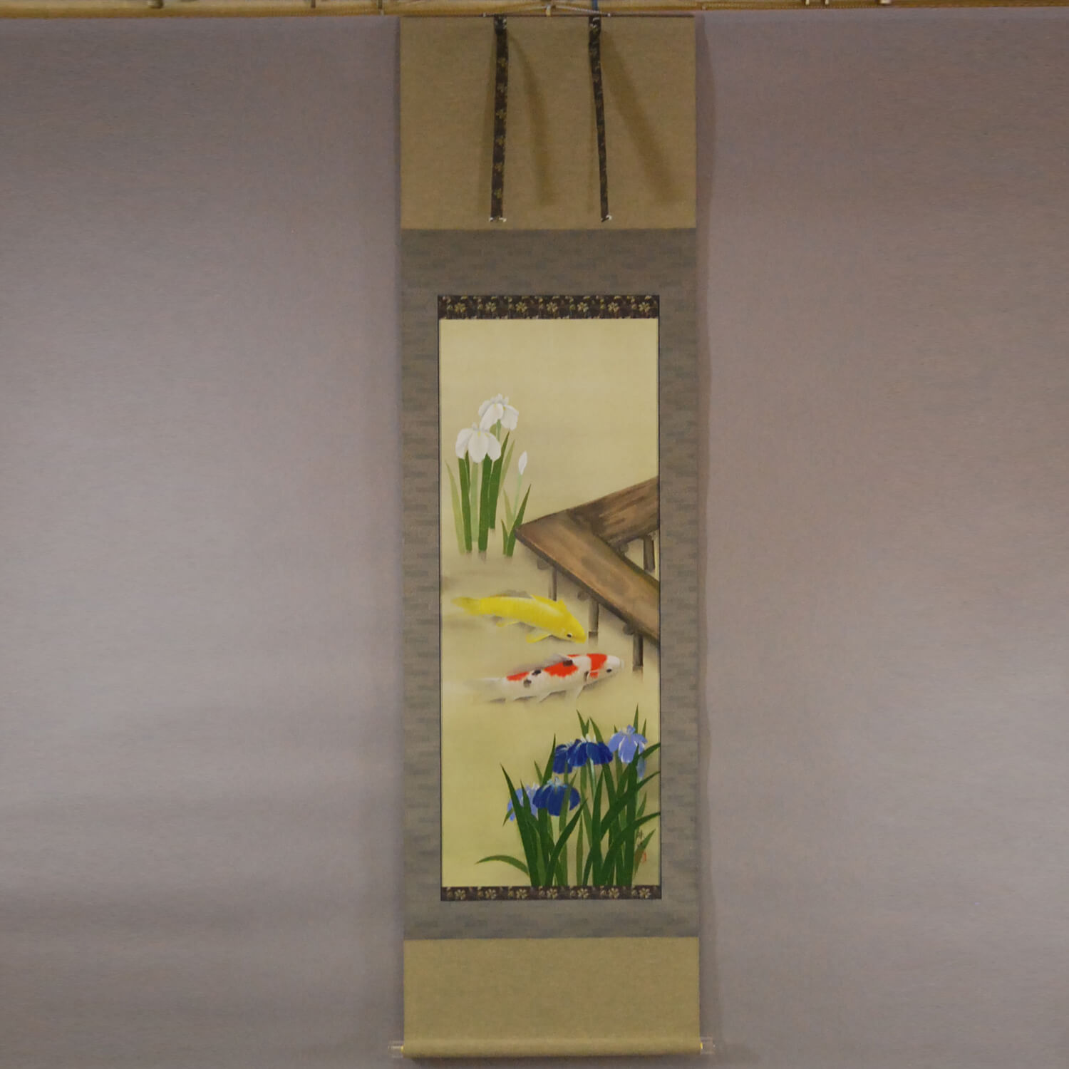 Kakejiku Hanging Scroll: Koi Fish (Carp): Japanese Irises / Shukou Okamoto