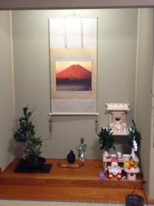kakejiku with Red Mt. Fuji painting by Katō Tomo