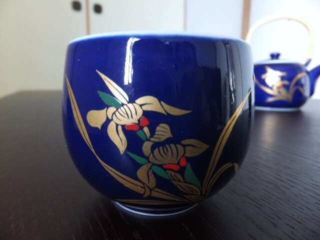Japanese Teacup with Irises Pattern Picture