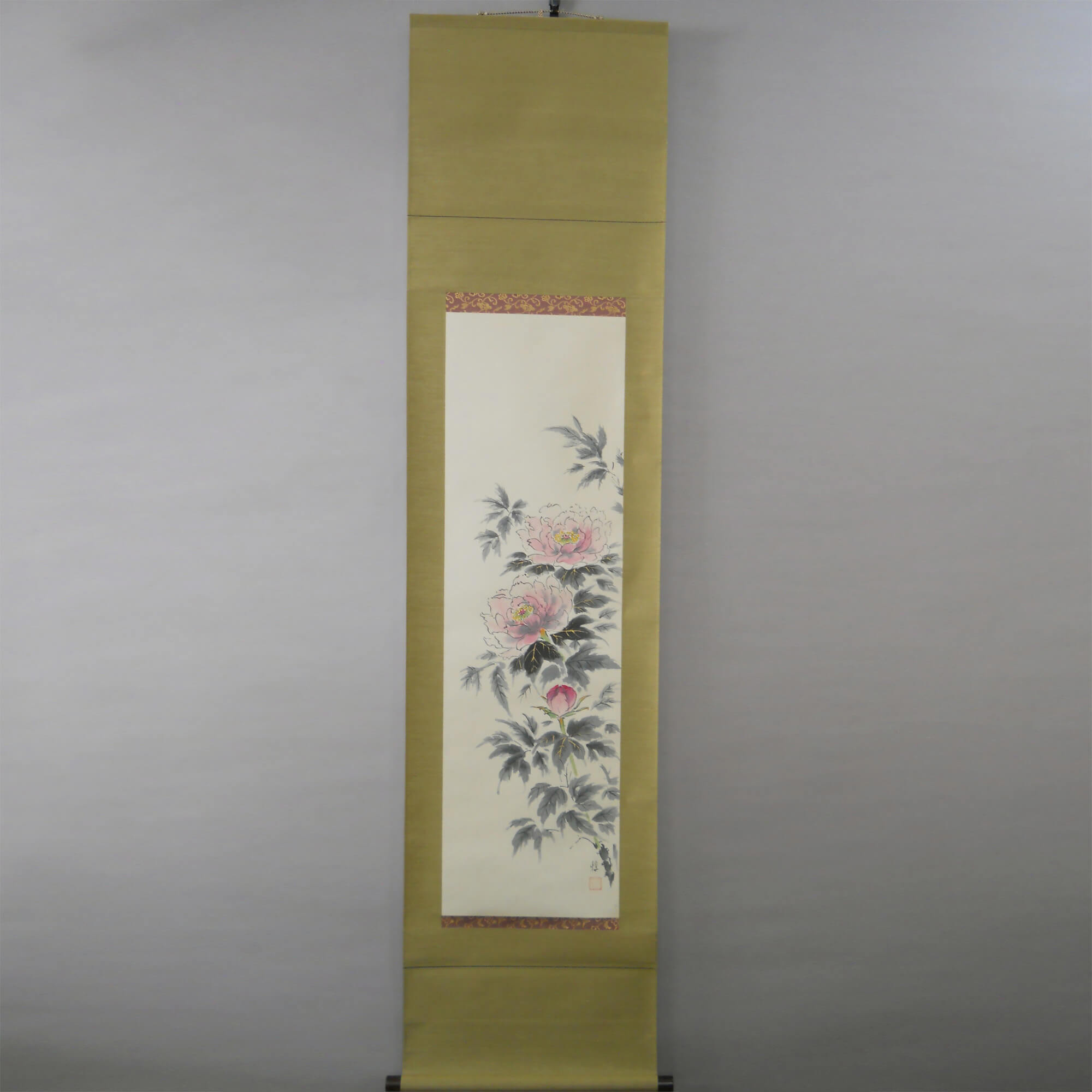 Kakejiku Hanging Scroll: Peonies / Hiramatsu Jun