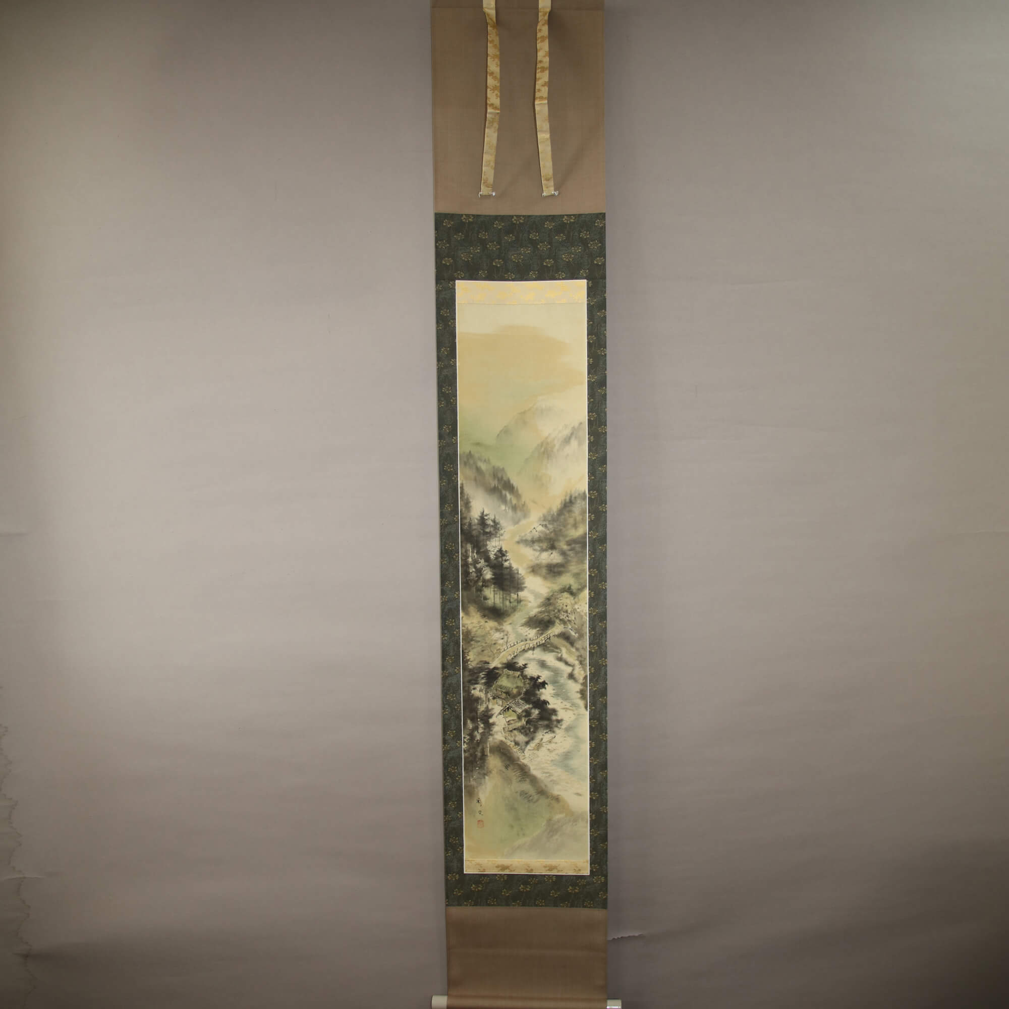 Kakejiku Hanging Scroll: Landscape Painting : Yoshino Highway / Iio Takeshi