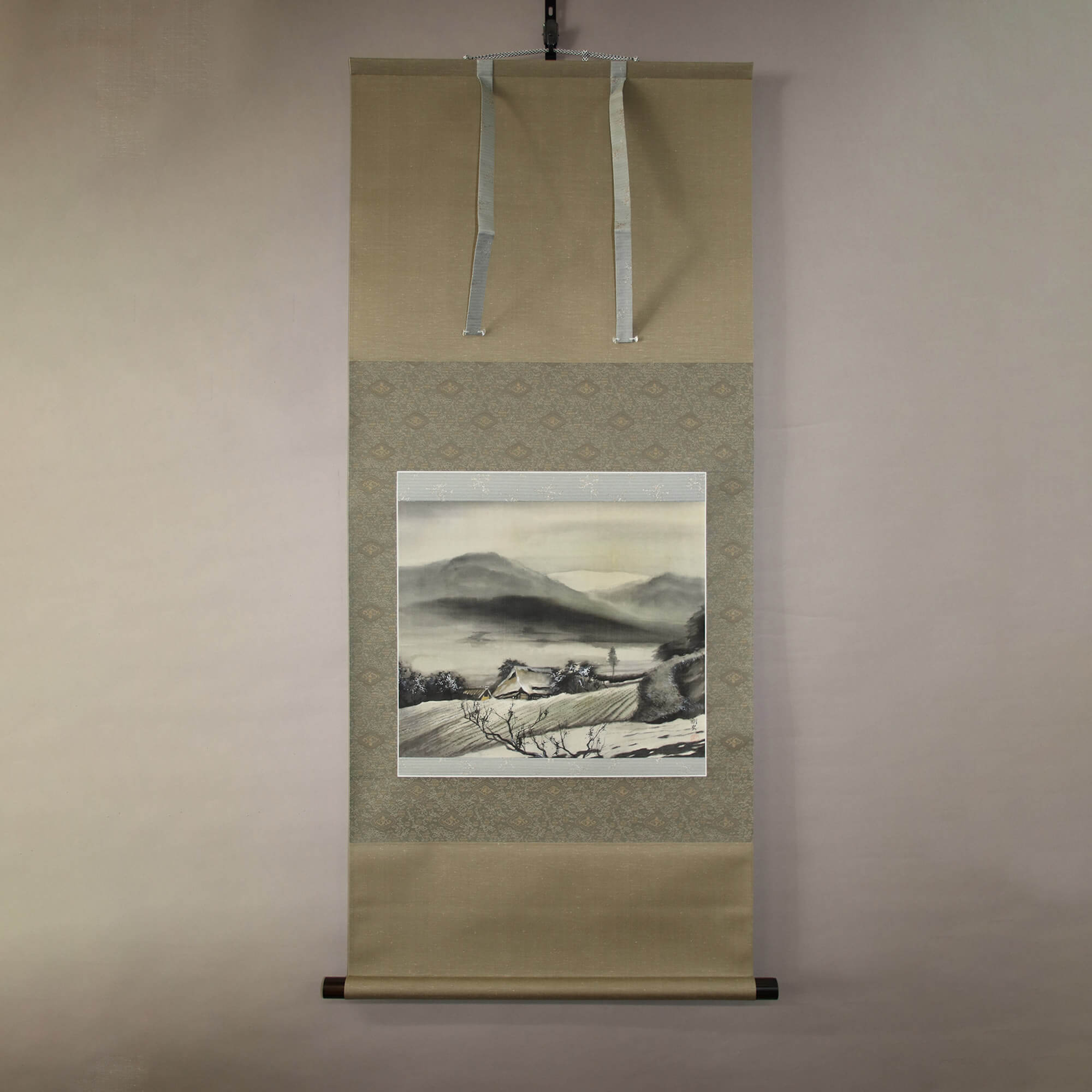 Kakejiku Hanging Scroll: Landscape Painting : Mountains & Lake / Iio Takeshi